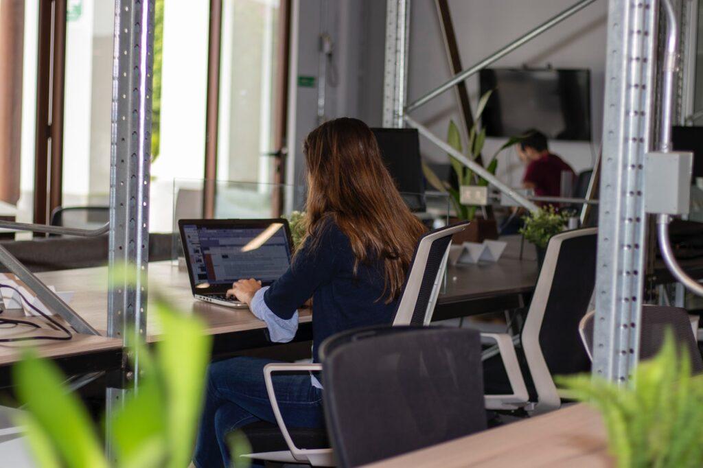 Arbeitsplatz im Coworking Space